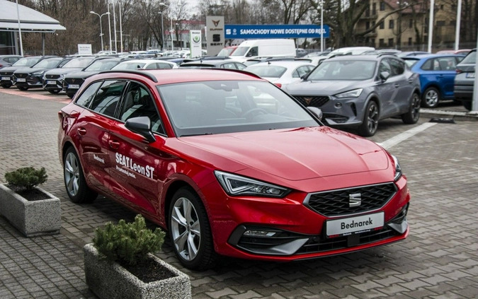 Seat Leon cena 153900 przebieg: 5, rok produkcji 2023 z Zawadzkie małe 254